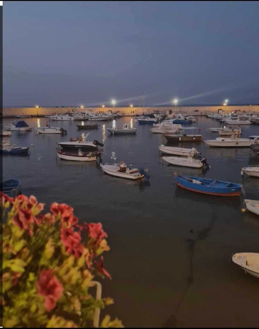 Il Borgo Antico - Torre A Mare Apartment Exterior foto